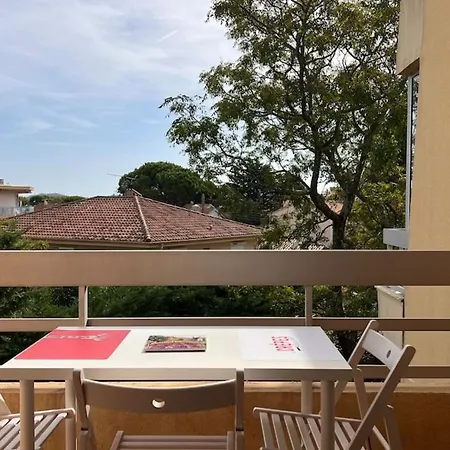 Very Cosy Little Flat In Fréjus